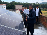 河源市科协到梅花村验收贫困户太阳能热水器扶贫项目