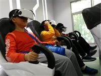 德爱小学到河源市科技馆开展亲子活动