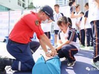 东莞市石龙镇人防综合演习暨防空防灾知识科普宣传教育活动在石龙二中举行