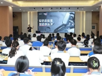 东莞科学馆“科普大讲堂”——“奋进高质量,智造创未来”主题科普活动走进东莞中学松山湖学校