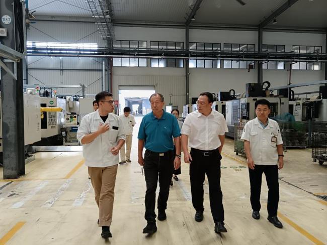 肇庆市科协联合开展院士肇庆行活动