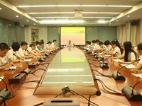 冯日光宣讲党的群众路线教育实践活动