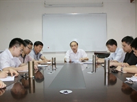 温锦秀到省科技工作者服务中心宣讲“党的群众路线”