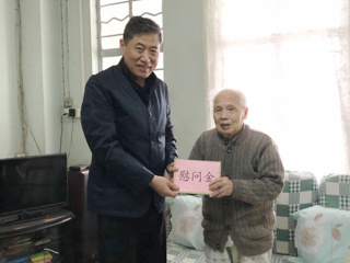 省科协领导春节前夕走访慰问离退休干部