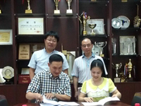 恩平市冯如中学与北航和北理两高校签约共建生源基地培育航空人才