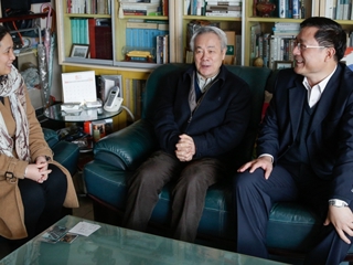 广州市委常委王世彤慰问中国工程院院士周福霖