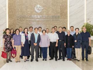 中国科协高层专家考察团到深圳调研