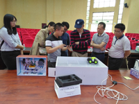 惠州市惠阳区科协邀请惠州学院专家指导参加市赛作品改良工作