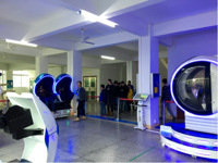 河源市科技馆VR新展品吸引大批公众前来体验