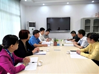 河源市科协副主席钟道良率队到连平县第一小学调研