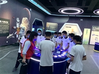 东源县科协组织学生到县科技馆参观