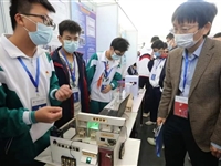 珠澳青少年同台“秀”作品 第37届珠海市青少年科技创新大赛举行