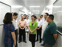 潮州市委常委余鸿纯走访看望科技工作者