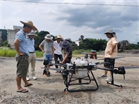 云浮市郁南县农民合作社服务中心开展首届“农业植保无人机初级培训课程”的培训班