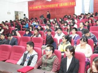 “千乡万村科普惠农行动”实施两年千余大学生深入农村普及知识