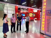 河源市科协领导到市科技馆督导推进创文工作