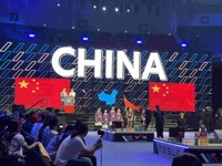 深圳市科学馆机器人战队赴美参加世界锦标赛斩获亚军和惊奇奖