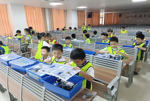 湛江廉江市举办第三届“红树林之城”科技体育运动会