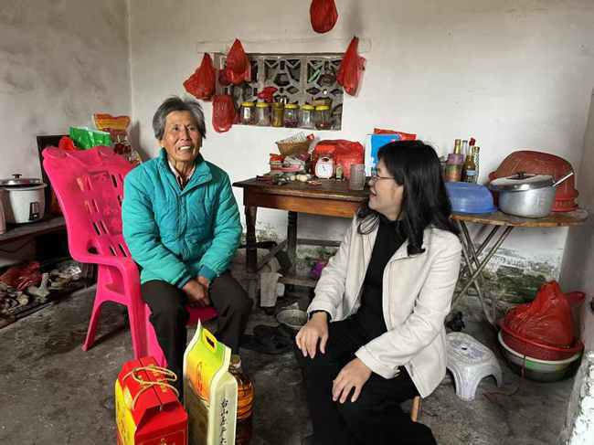 阳江市阳东区科协开展春节慰问、反诈宣传和清洁卫生活动