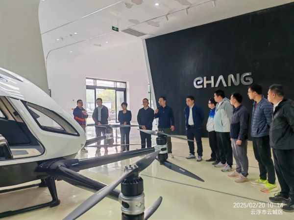 云浮市科协率市航模队到云城区科技企业观摩学习